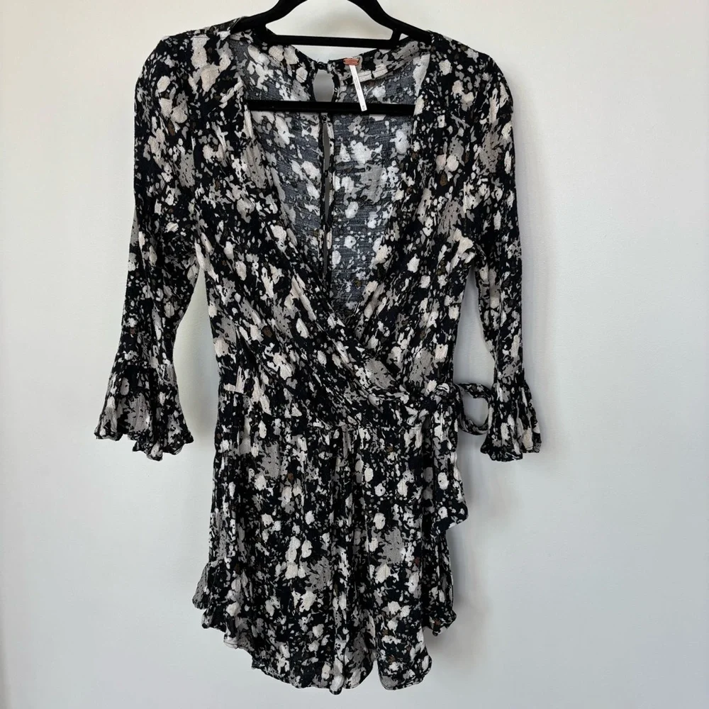 Free People Romper Size‎ M